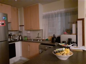 2 Bed Townhouse in Die Hoewes