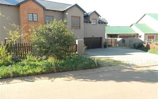3 Bedroom House in The Meadows