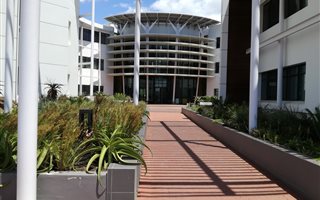 1100 m² Office Space in La Lucia