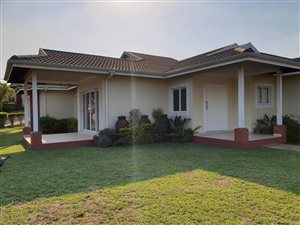 4 Bed House in Edgemount Estate