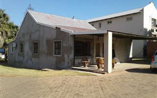 6 Bedroom House in Heidelberg Central