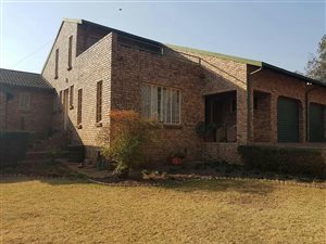 3 Bed Townhouse in Dennesig