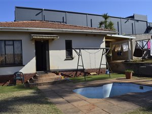 3 Bed House in Grosvenor