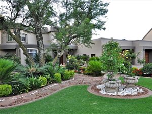 3 Bedroom House in Silver Lakes Golf Estate