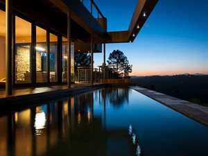 4 Bed House in Simola