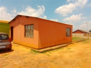 2 Bed House in Tsakane