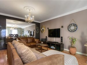 3 Bed Townhouse in Corlett Gardens