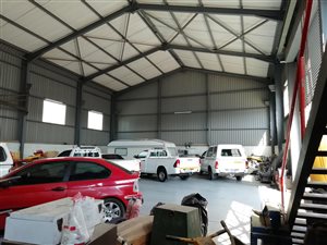 601 m² Industrial space in Florida