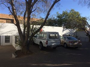 330 m² Commercial space in Westdene