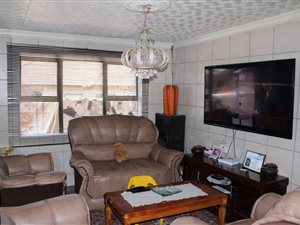 4 Bed House in Ivory Park