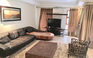 2 Bedroom Townhouse in Sandton CBD