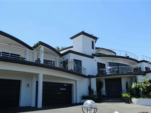 5 Bed House in Raisethorpe