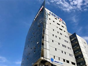 31000 m² Commercial space in Newlands