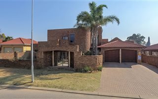 4 Bedroom House in Winchester Hills