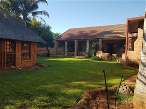 7 Bed House in Heatherdale