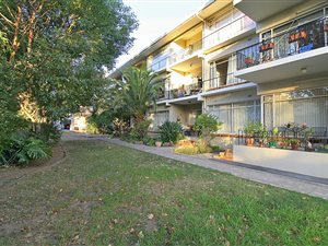 1 Bed Apartment in Somerset West Central