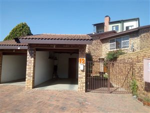 2 Bed Townhouse in Northcliff