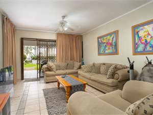 3 Bed Apartment in Compensation Beach
