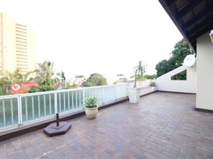 3 Bed Apartment in Umhlanga Rocks