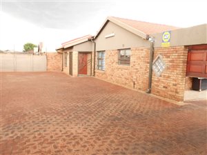 3 Bed House in Lenasia
