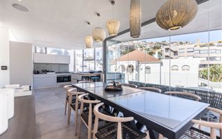4 Bedroom House in Bantry Bay