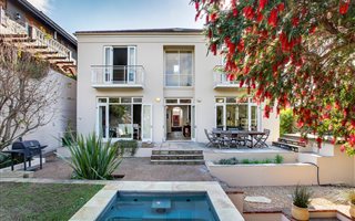 4 Bedroom House in Tamboerskloof