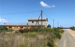 1352 m² Land available in Pringle Bay