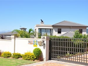 4 Bed House in Ridgeworth
