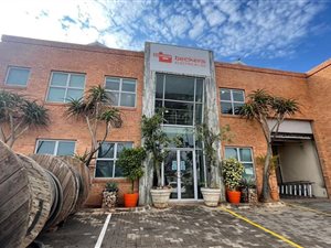 461 m² Industrial space in Route 21 Business Park