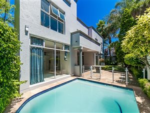 3 Bed House in Melrose