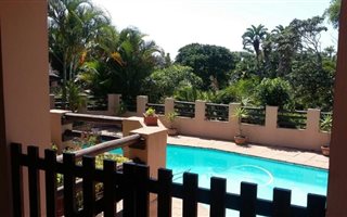 2 Bedroom Apartment in Umtentweni