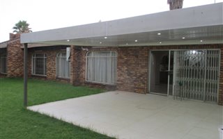 3 Bedroom House in Arcon Park