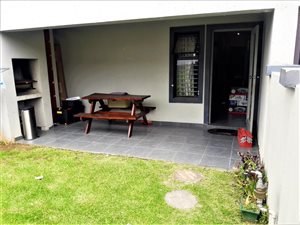 3 Bed Apartment in Honeydew