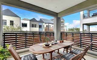 2 Bedroom Apartment in Steyn City