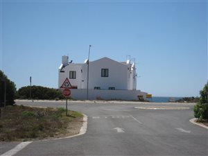 351 m² Land available in Golden Mile