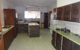 10 Bedroom House in Bedworth Park