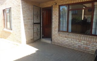 2 Bedroom Townhouse in Wilgehof