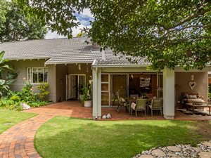 5 Bed House in Parkmore