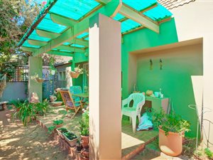 2 Bed Townhouse in Bromhof