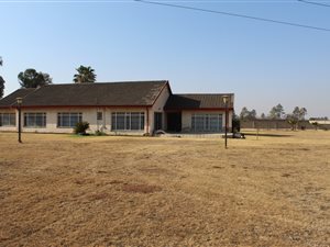 2.2 ha Farm in Meyerton
