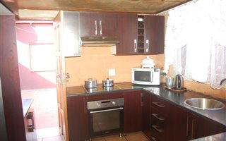 2 Bedroom House in Senaoane