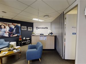 2000 m² Office Space in Midridge Park