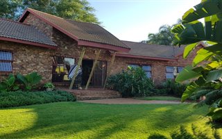 12.9 ha Farm in Waterval