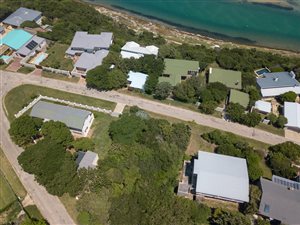 951 m² Land available in Kenton-on-Sea