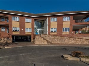 837 m² Office Space in Fourways