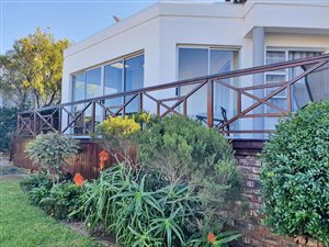 3 Bed Townhouse in Lovemore Heights