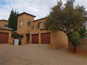 2 Bed Townhouse in Willowbrook