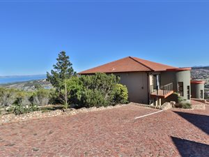 2 Bed Apartment in Great Brak River