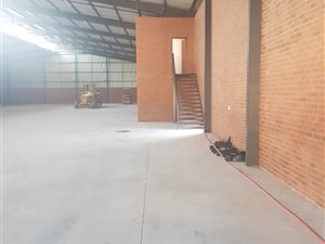 2008 m² Industrial space in Faerie Glen