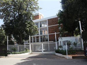 3 Bed Apartment in Dunkeld West